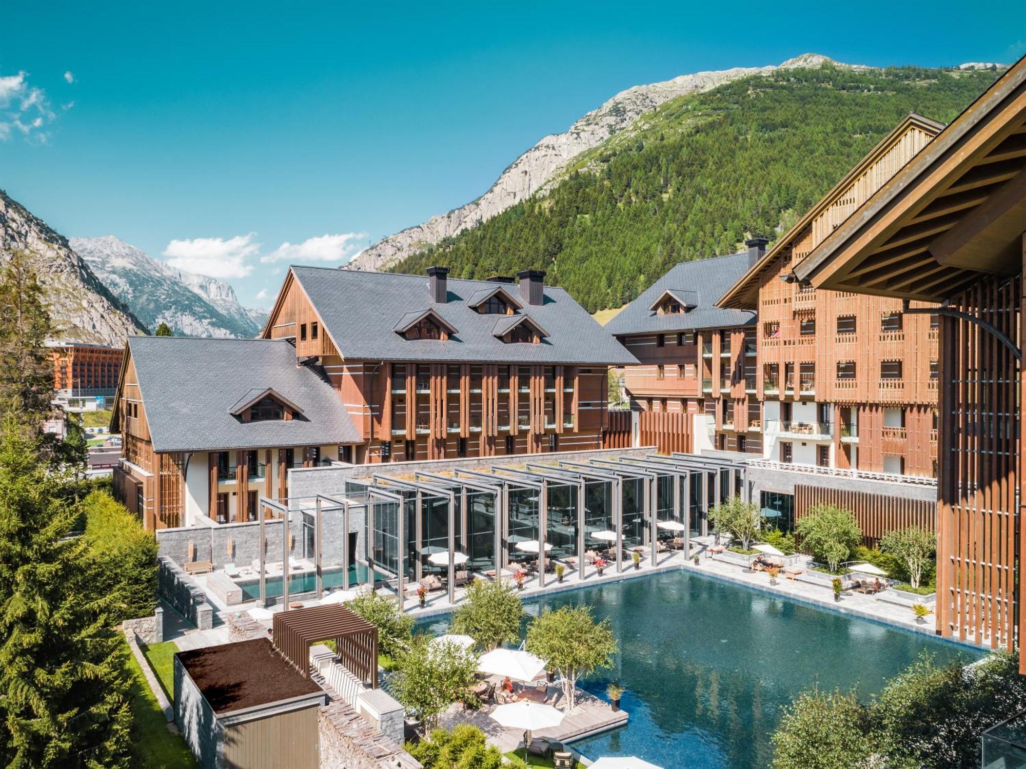 Hotel The Chedi Andermatt Esterno foto